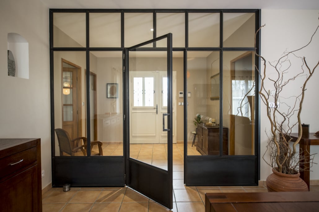 Création d’une verrière d’intérieur battante en métal