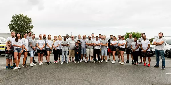 L'équipe de construction Artisans-Réno L'équipe de construction Artisans-Réno