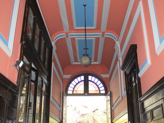 Peinture d'un porche d'entrée réalisé par des peintres sur toulouse