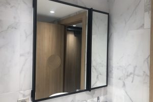 renovation-salle-de-bain-marbre-design-artisans-reno renovation-salle-de-bain-marbre-design-artisans-reno