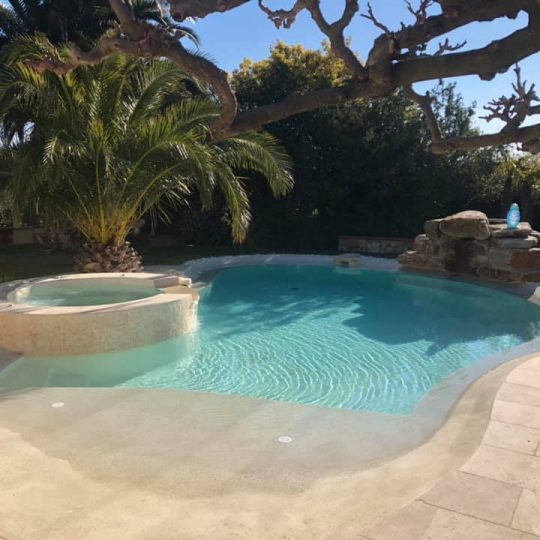 04-piscine-lagon-beton-projete-piscines-hdp