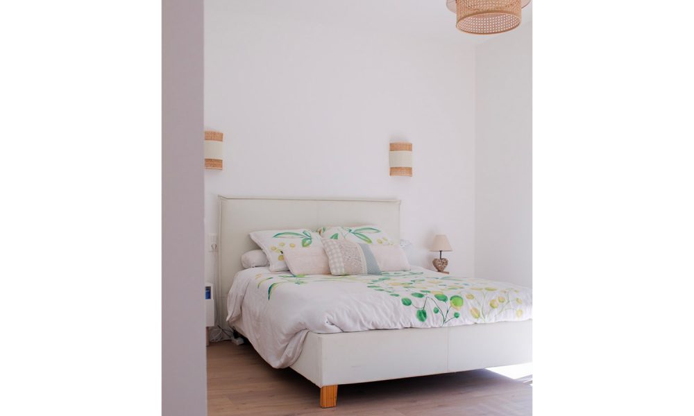 Première-chambre-du-haut-après-travaux-de-rénovation-à-Toulouse-par-Artisans-Reno