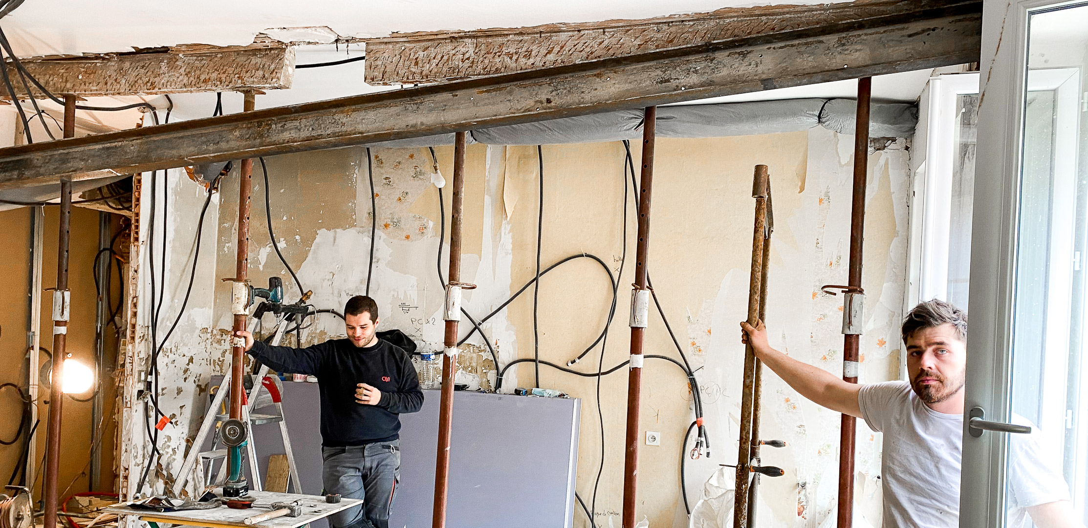 Artisans maçon pose d'un IPN à Toulouse