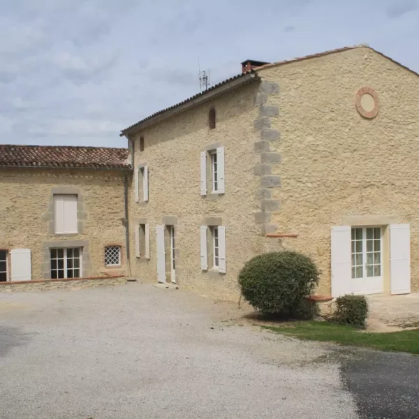 artisans-reno-renovation-facade